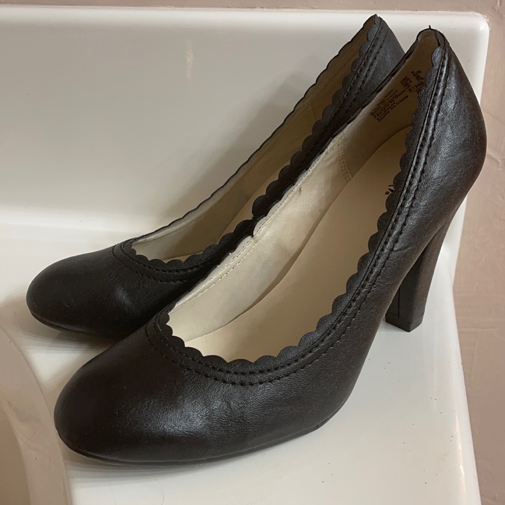 Fioni Black heel size 9